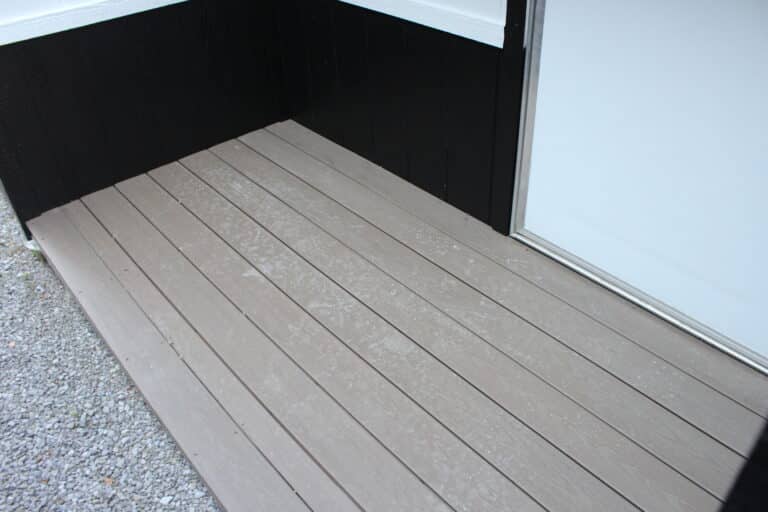 16x52 Side Cabin
