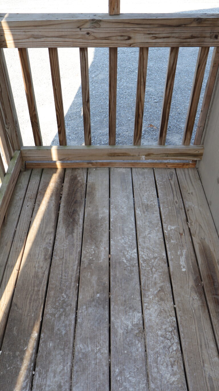 14×40 Side Lofted Barn Cabin - Used