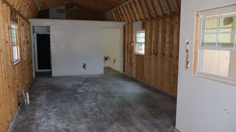 14×40 Side Lofted Barn Cabin - Used