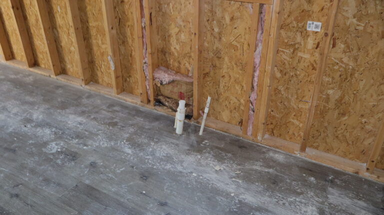 14×40 Side Lofted Barn Cabin - Used