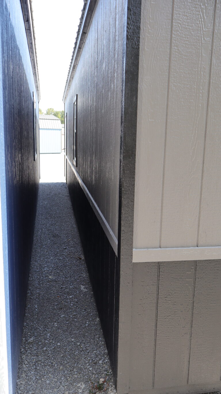 IMG_4644 14x32 Garage