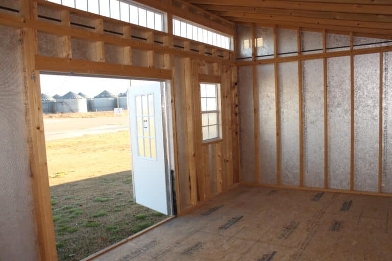 10 x 20 Studio Deluxe