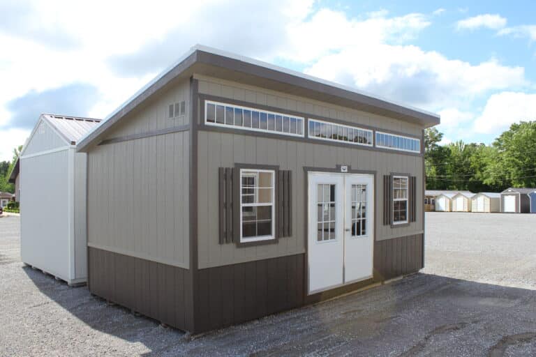 10x20 Studio Deluxe