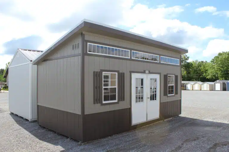 10x20 Studio Deluxe