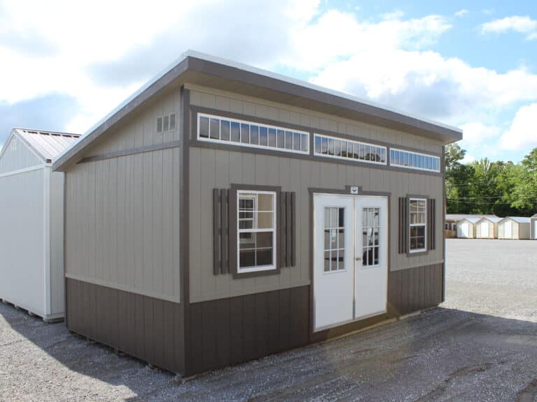 10x20 Studio Deluxe
