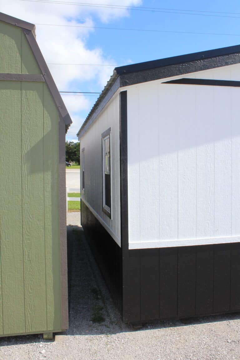 10x20 Studio Deluxe
