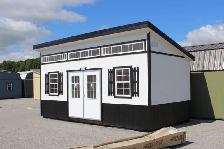 10x20 Studio Deluxe