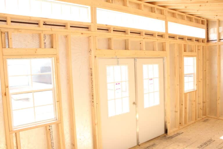 10x20 Studio Deluxe