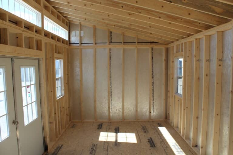 10x20 Studio Deluxe